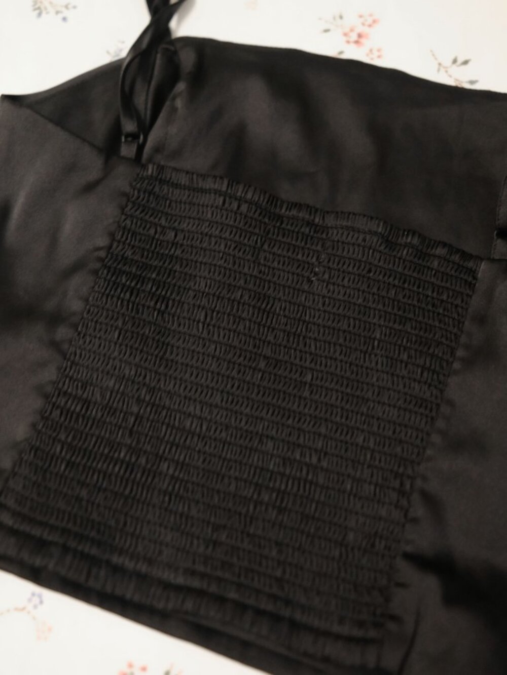 Aritzia Sunday Best Shimmer Satin Black Camisole XXS - Picture 3 of 6
